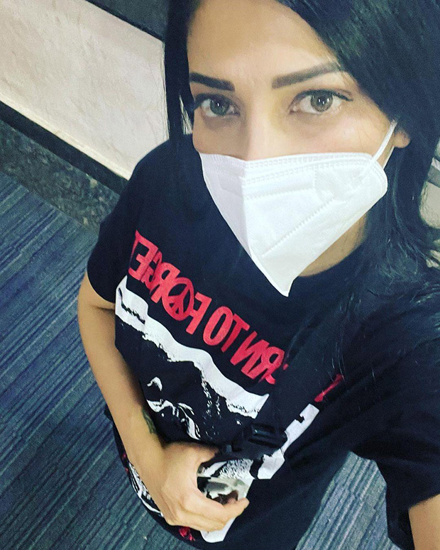 Shruti Haasan says she’s ‘Grateful, sleep deprived’ as she pens a note for fans, shares airport selfie