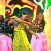 IIFA 2022: Sara Ali Khan enthralls Abu Dhabi with her 'Chaka Chak' performance, see inside pics and videos 