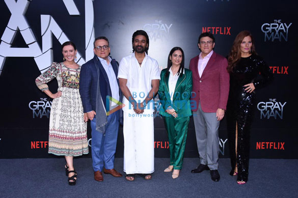 Photos: Dhanush, the Russo brothers and other celebs attend the premiere of The Gray Man | Parties & Events – Bollywood Hungama