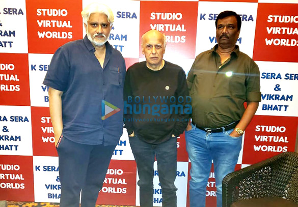 Photos: Mahesh Bhatt, Vikram Bhatt & Satish Panchariya announce films -‘1920’ & ‘Khilone’ Photos: Mahesh Bhatt, Vikram Bhatt & Satish Panchariya announce films -‘1920’ & ‘Khilone’