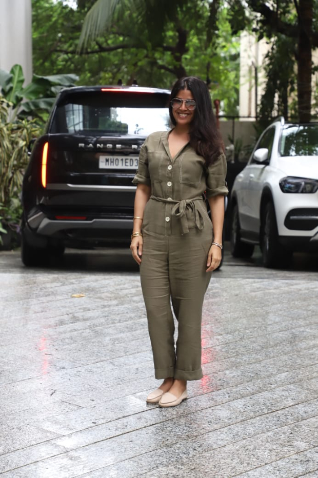 Nimrat Kaur buys fifth generation Range Rover worth Rs. 3 crore, see photos