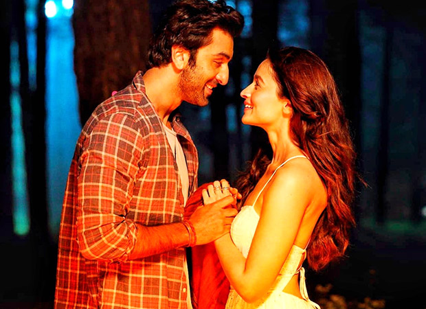 Brahmastra Advance Booking Report: Sells 50,000 tickets across three national chains; likely to open huge :Bollywood Box Office - Vimarsana News