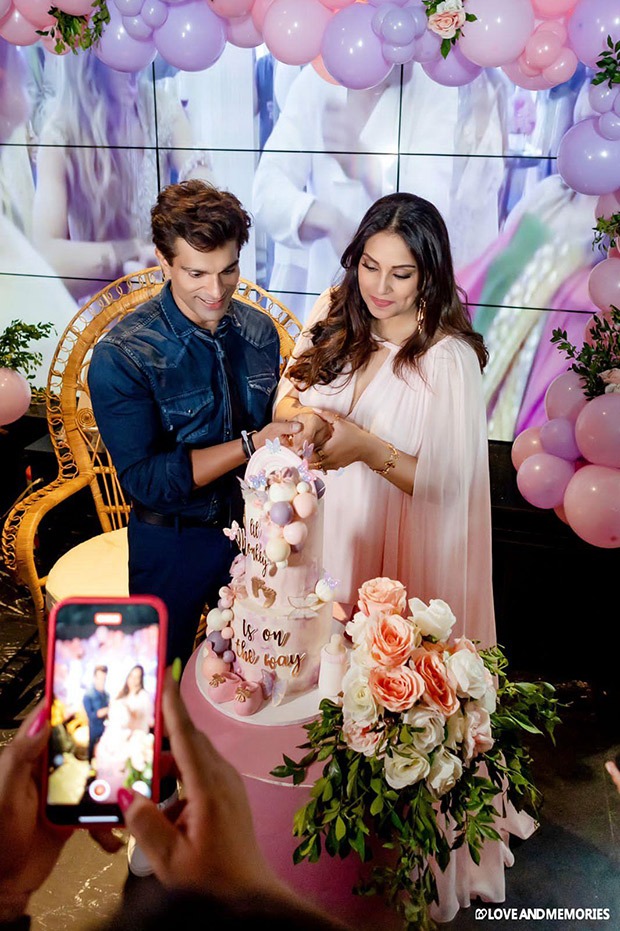 https://www.bollywoodhungama.com/news/features/inside-parents-bipasha-basu-karan-singh-grovers-bengali-baby-shower-watch-video/